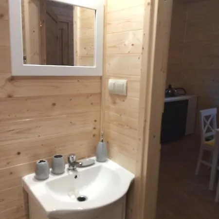 Mozemorze? Osrodek Domkow Letniskowych Lodge *