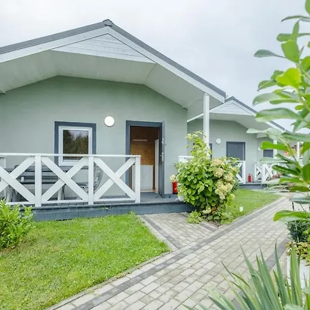 Możemorze? Ośrodek Domków Letniskowych Lodge *