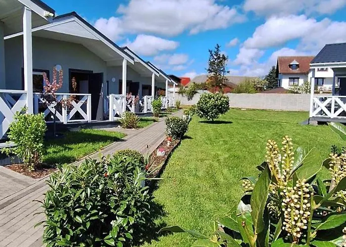 Możemorze? Ośrodek Domków Letniskowych *